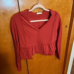 New In boutique long sleeve v-neck top size small